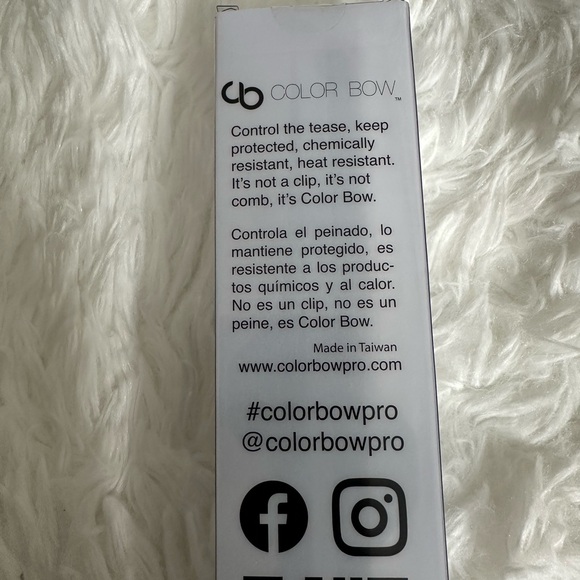 Color Bow Rat Tail Hair Clip Comb 2 Pack  - Black/ White - Picture 4 of 4